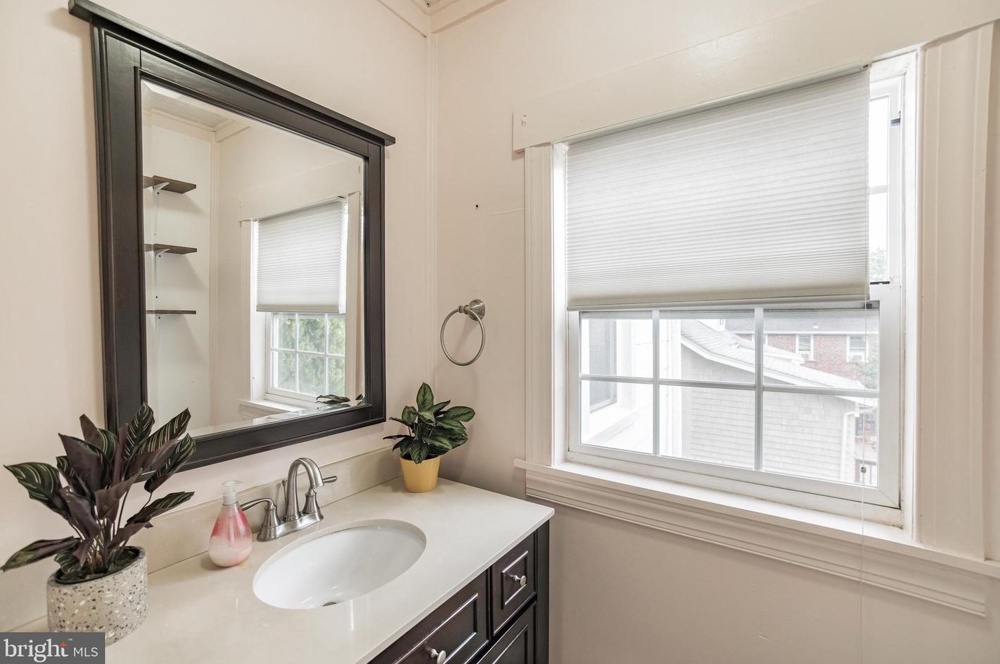 108 Lynn Blvd, Upper Darby PA 19082-1216 exterior