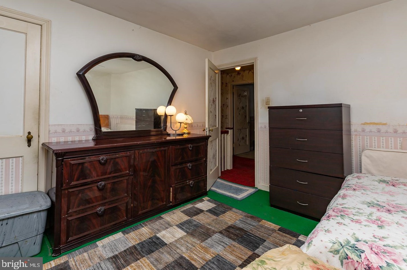 277 Glendale Rd, Upper Darby PA 19082-4017 exterior