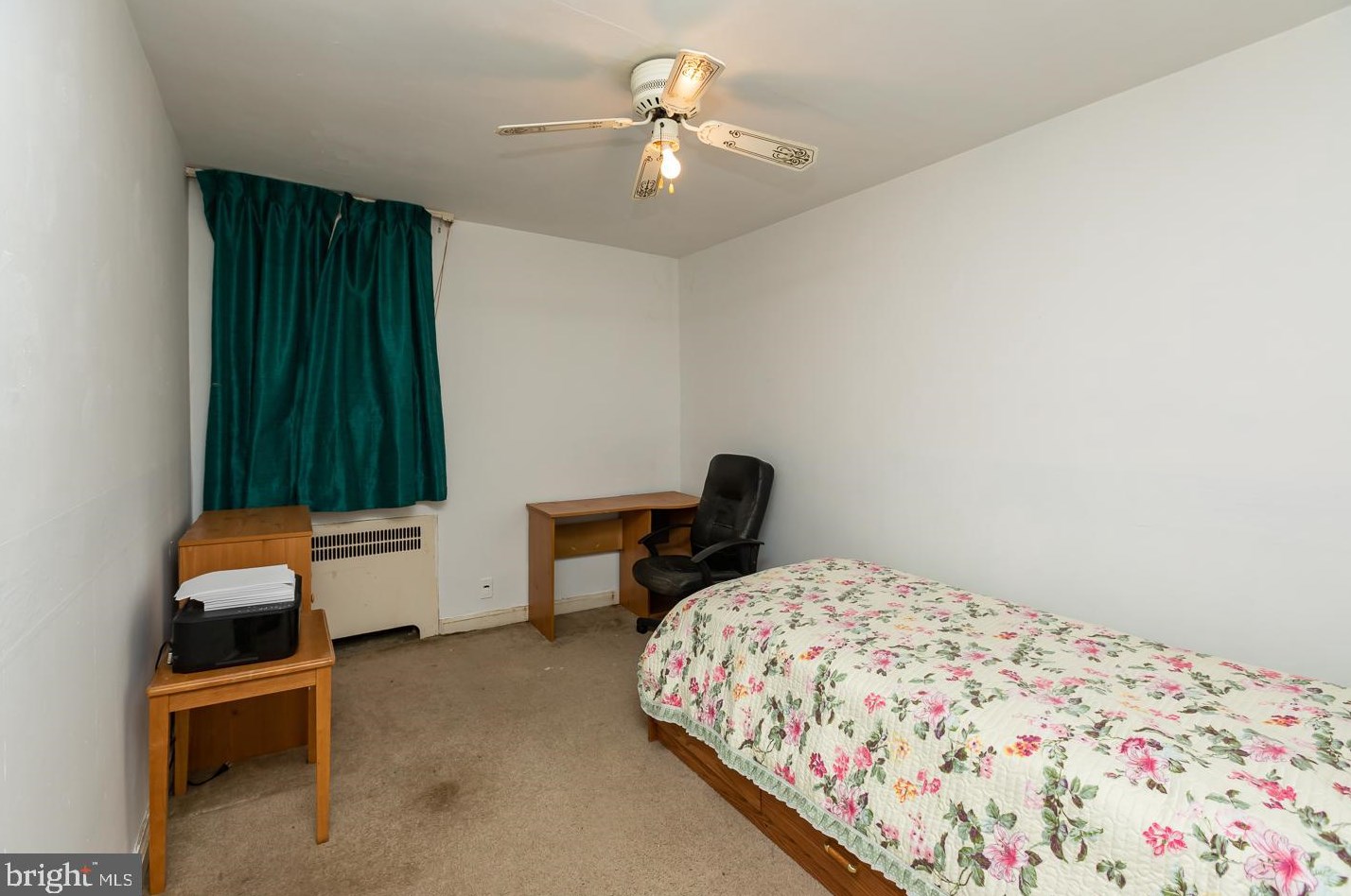 277 Glendale Rd, Upper Darby PA 19082-4017 exterior