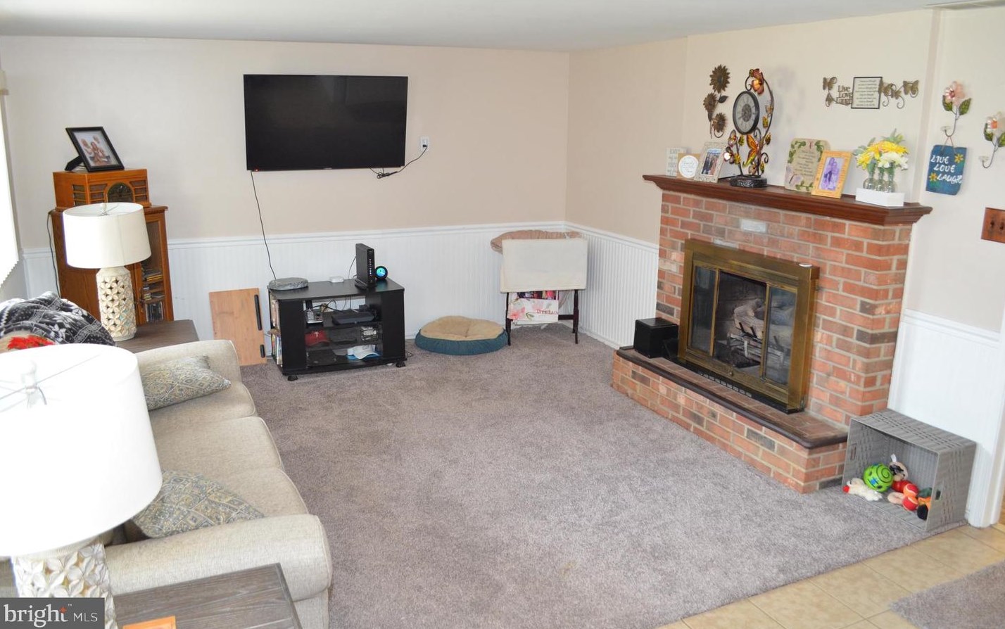 70 Hidden Vly Rd, Chester PA 19014-2534 exterior