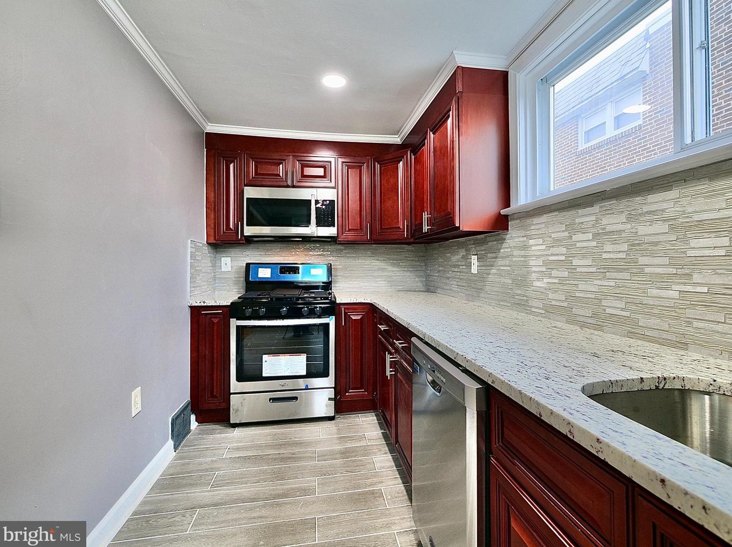 352 22nd St, Chester PA  19013-5120 exterior