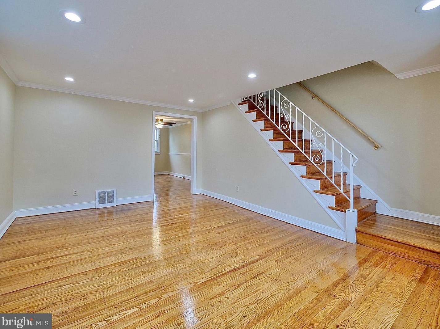 352 22nd St, Chester PA  19013-5120 exterior