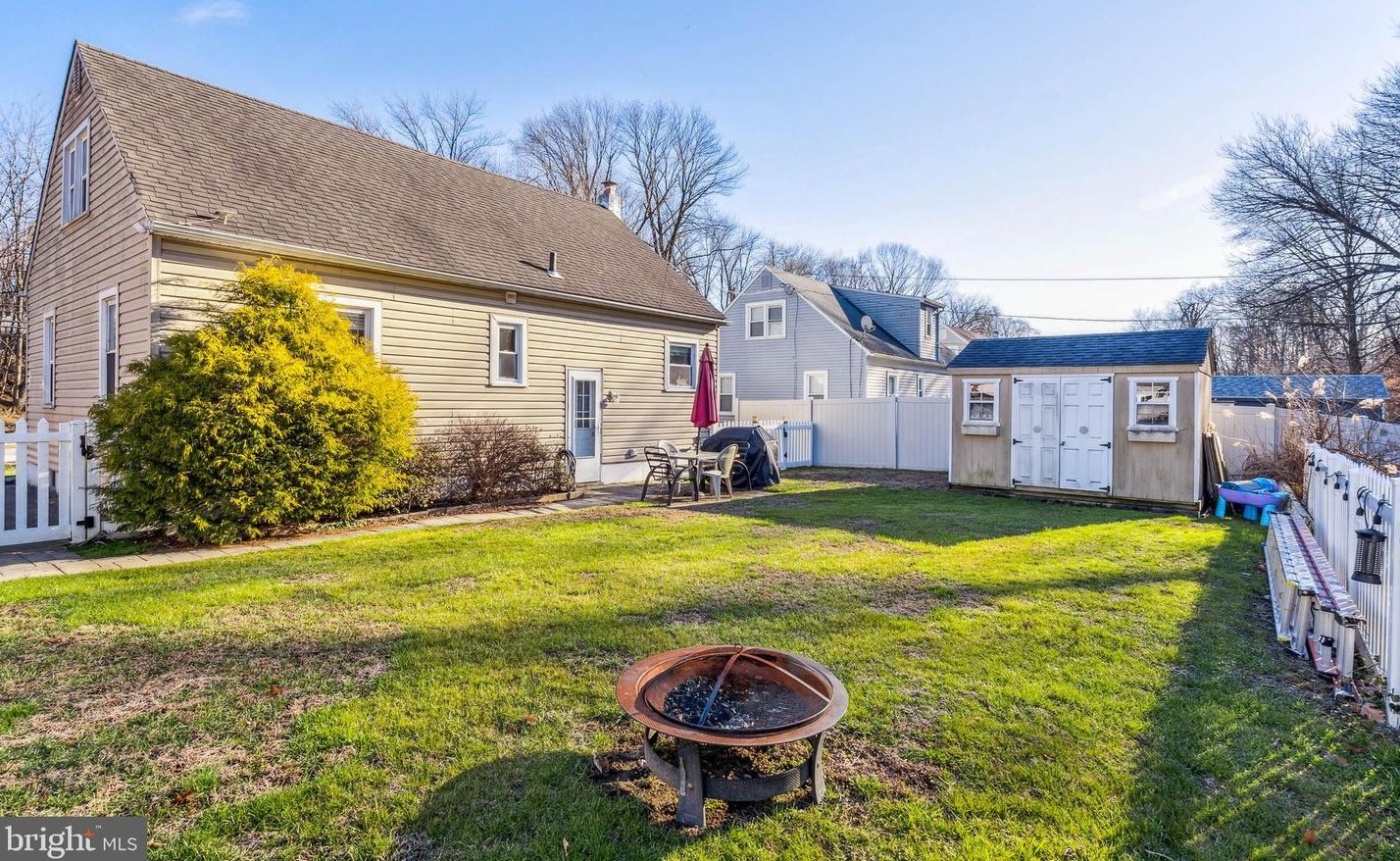 424 Brookhaven Rd, Chester PA  19015-1802 exterior