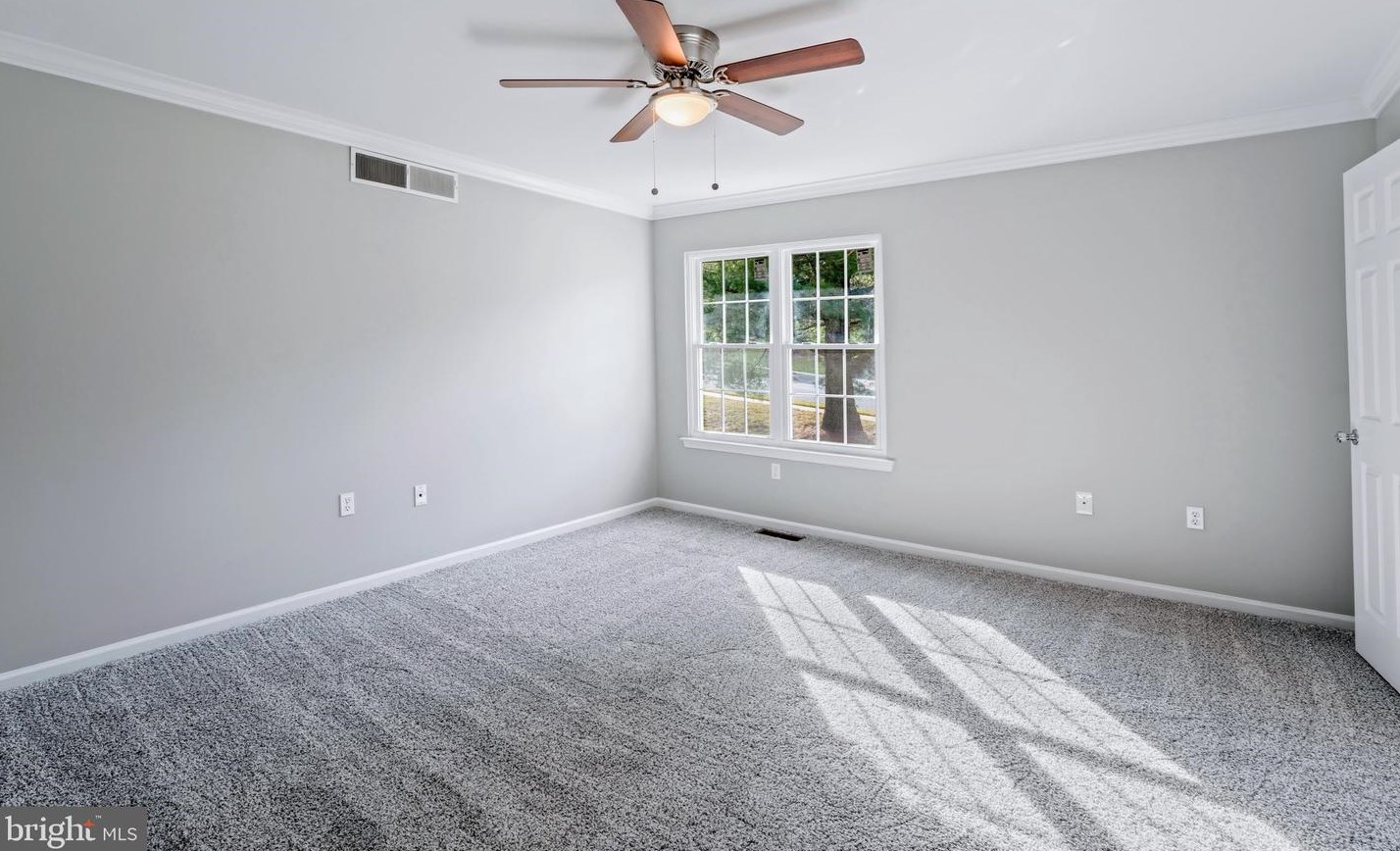 141 Knollwood Ct, Chester PA  19014-1260 exterior