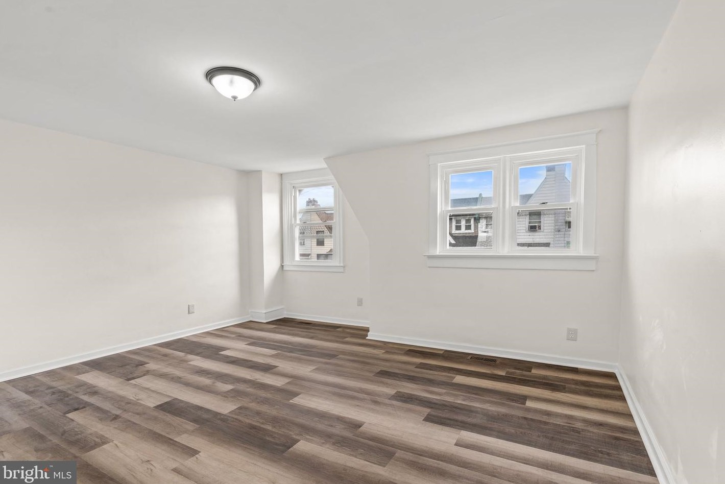 522 Glendale Rd, Upper Darby PA 19082-5019 exterior