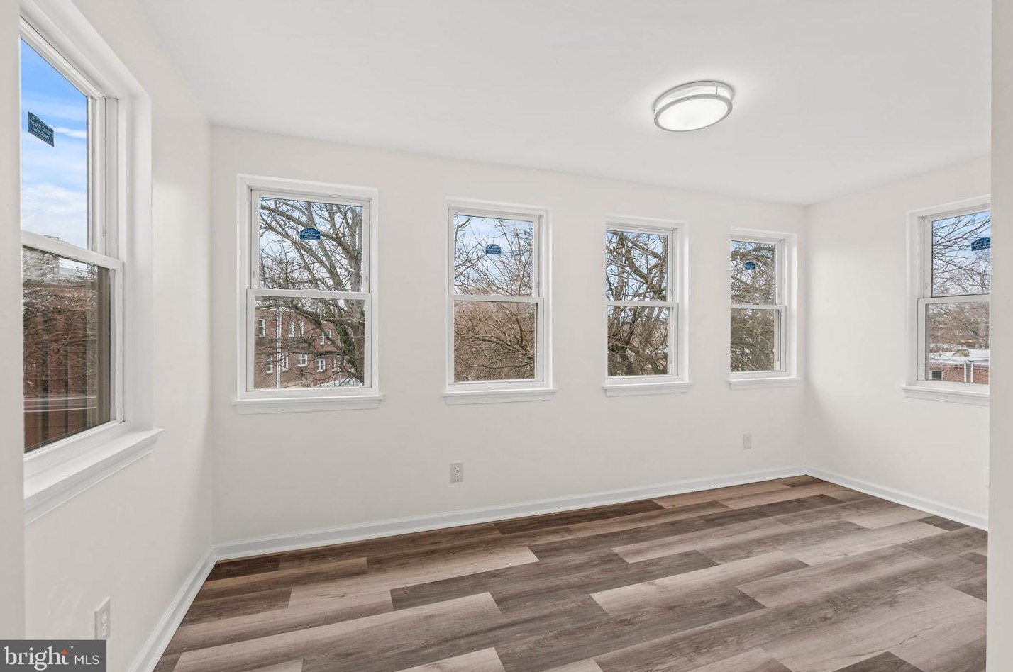 522 Glendale Rd, Upper Darby PA 19082-5019 exterior