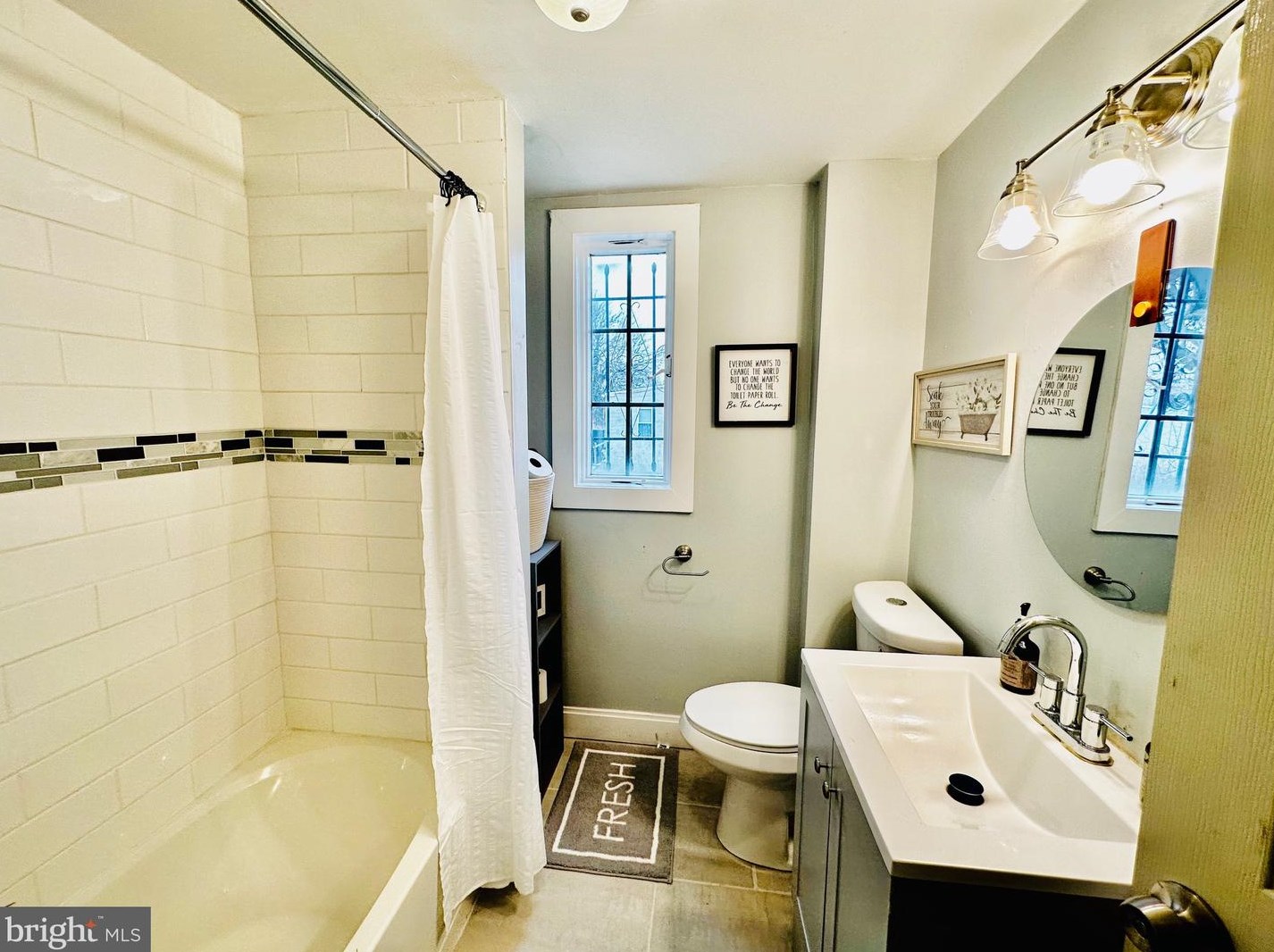 1005 Madison St, Chester PA  19013-5922 exterior