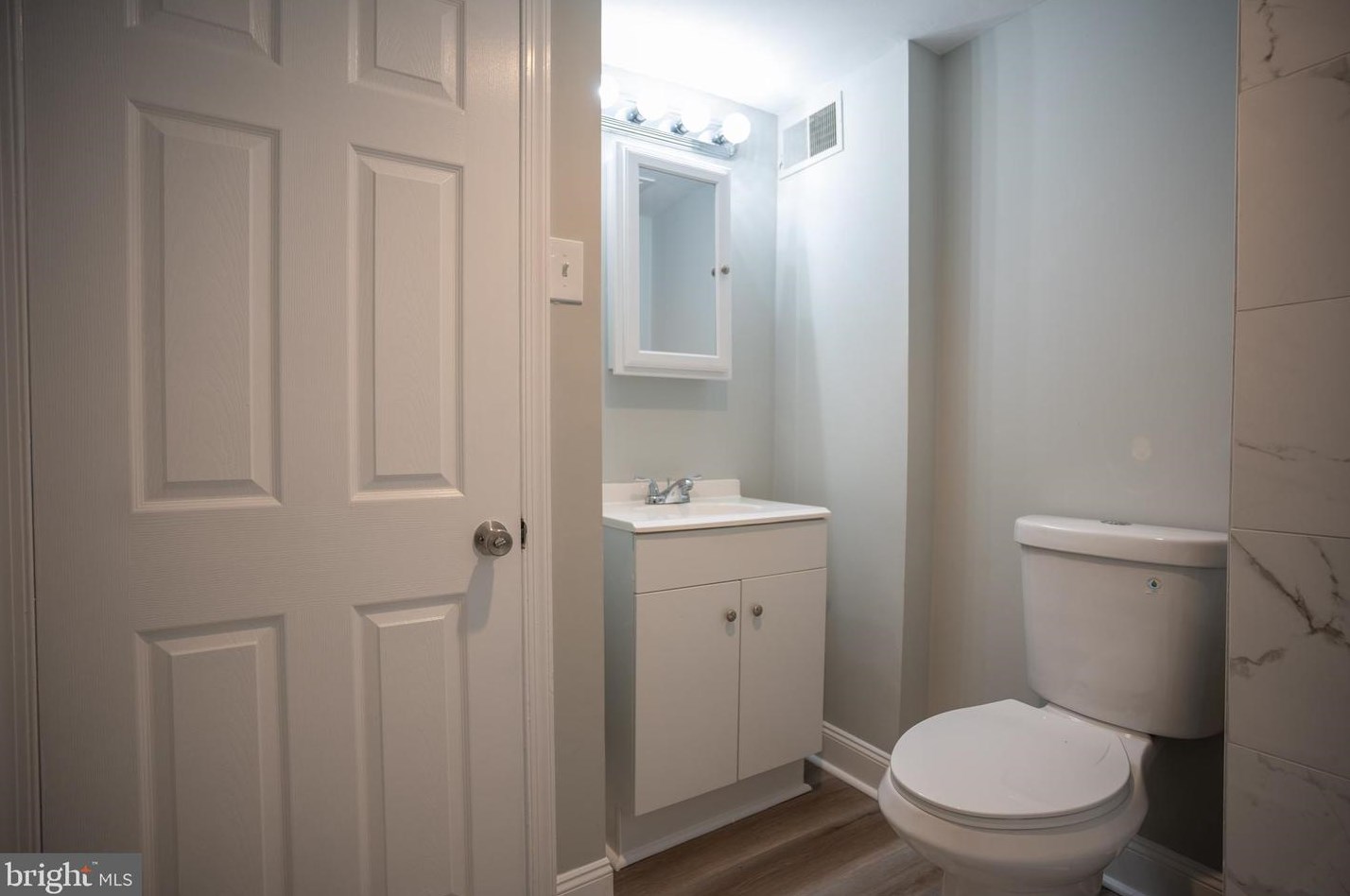 11 Front St, Chester PA  19015-2425 exterior