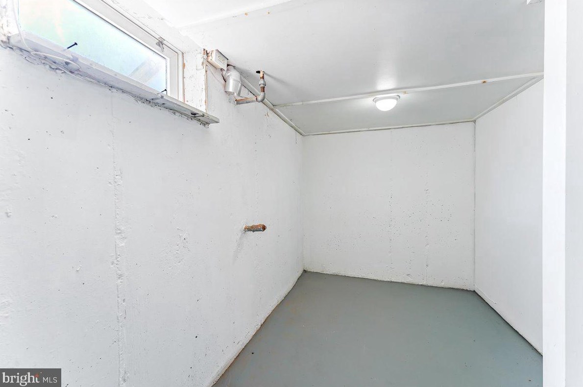 236 22nd St, Chester PA  19013-4922 exterior