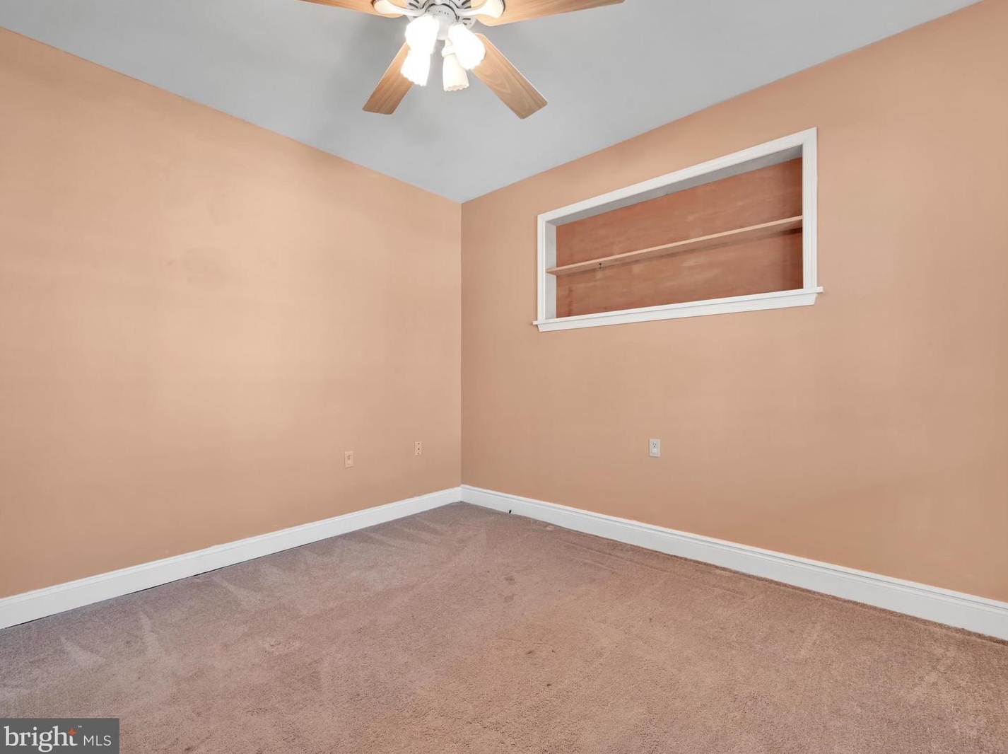 19 Beechwood Rd, Chester PA  19015-3208 exterior