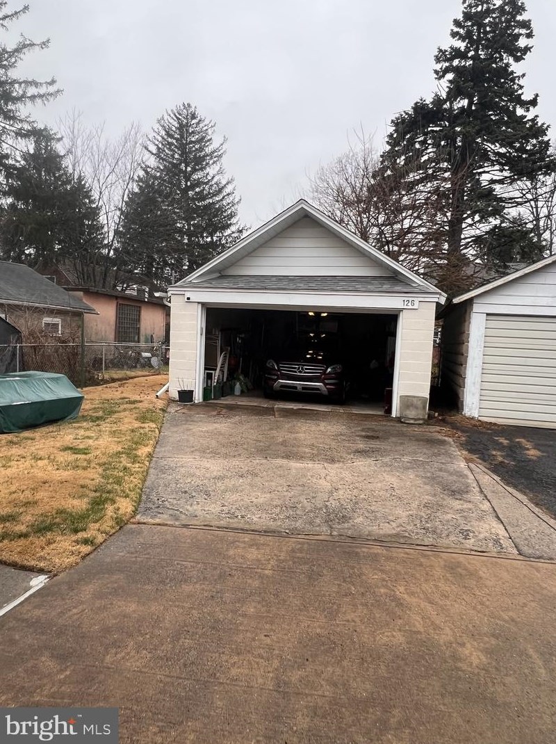 126 Mowry St, Chester PA  19013-5024 exterior