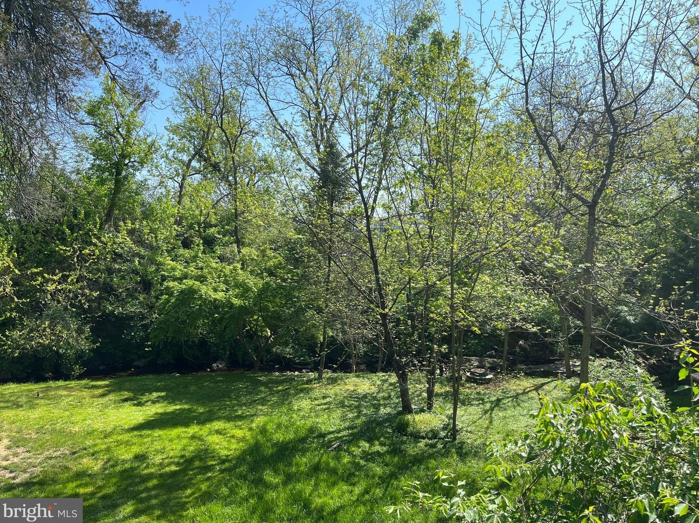 142 Haverford Rd, Folsom PA  19033-3019 exterior
