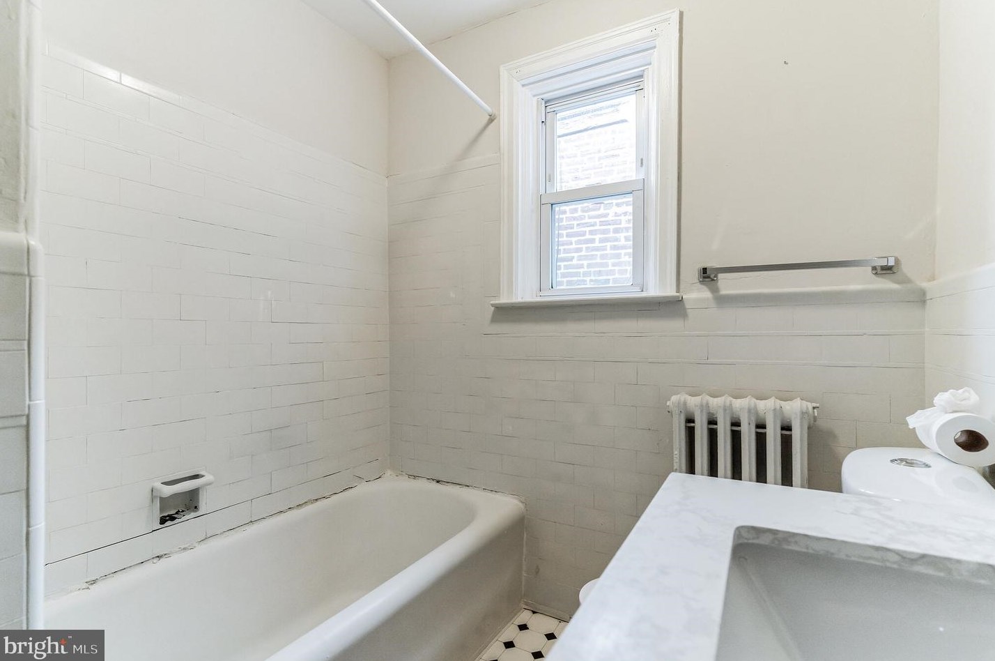 240 Maypole Rd, Upper Darby PA  19082-4106 exterior