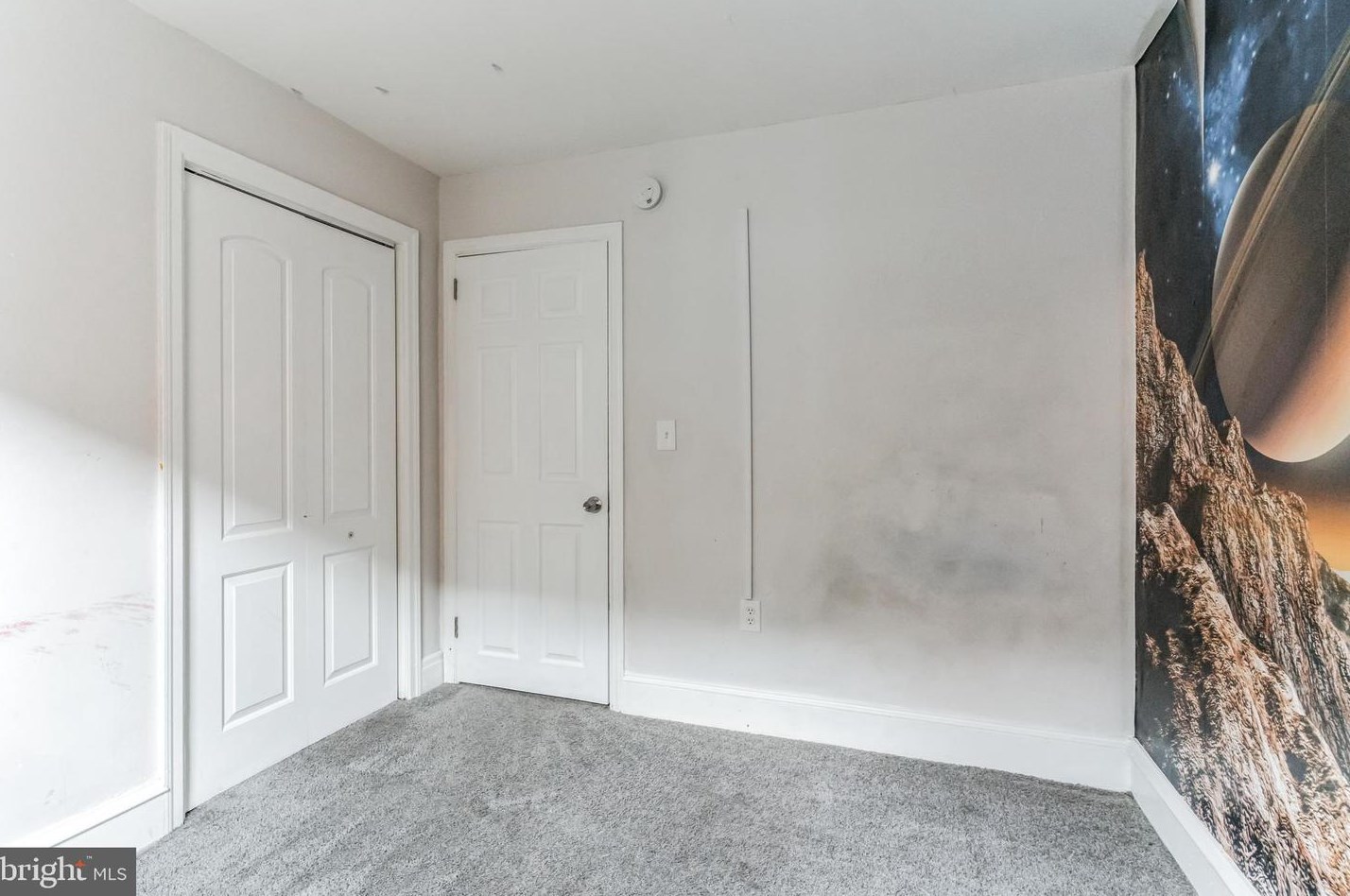 240 Maypole Rd, Upper Darby PA  19082-4106 exterior