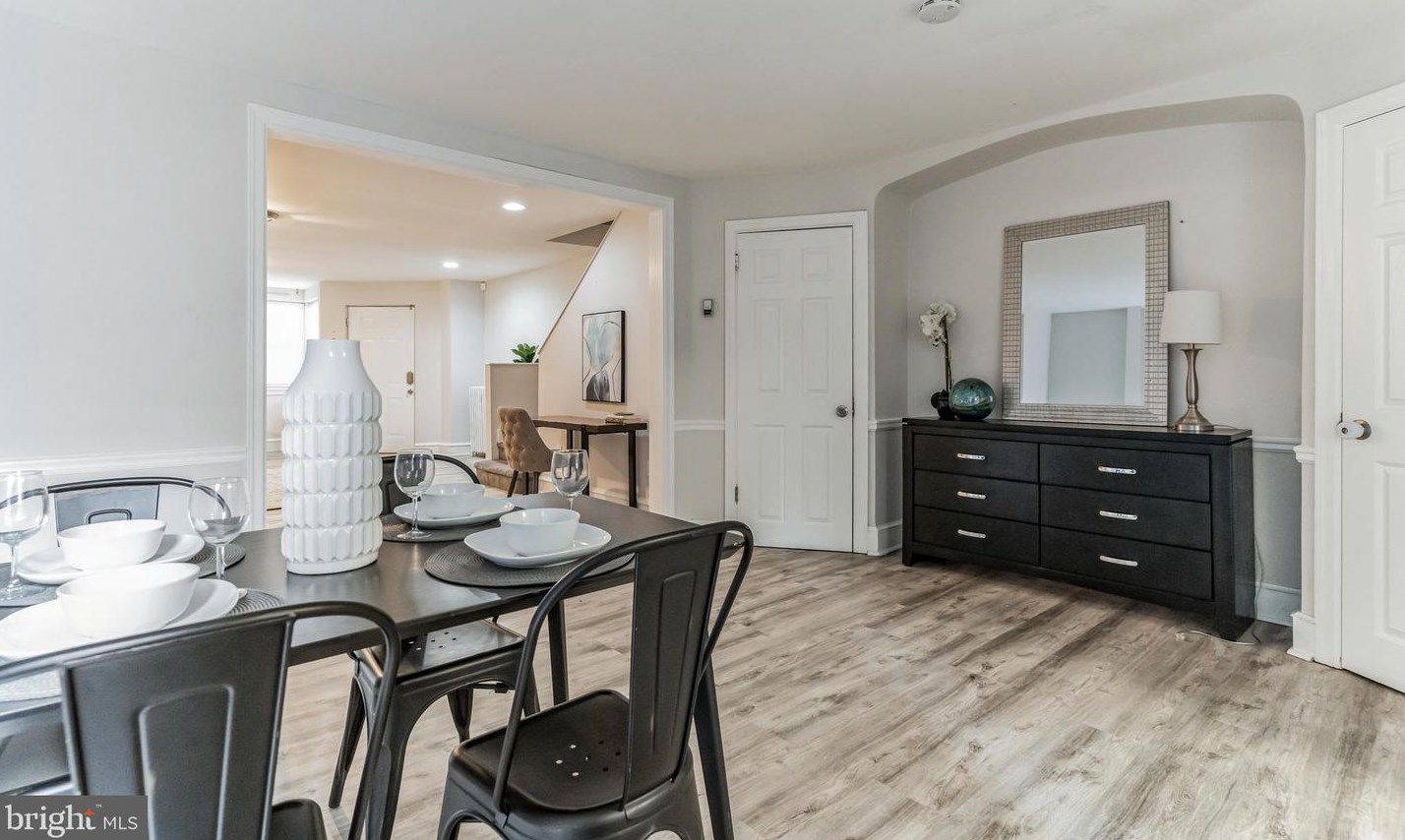 240 Maypole Rd, Upper Darby PA  19082-4106 exterior