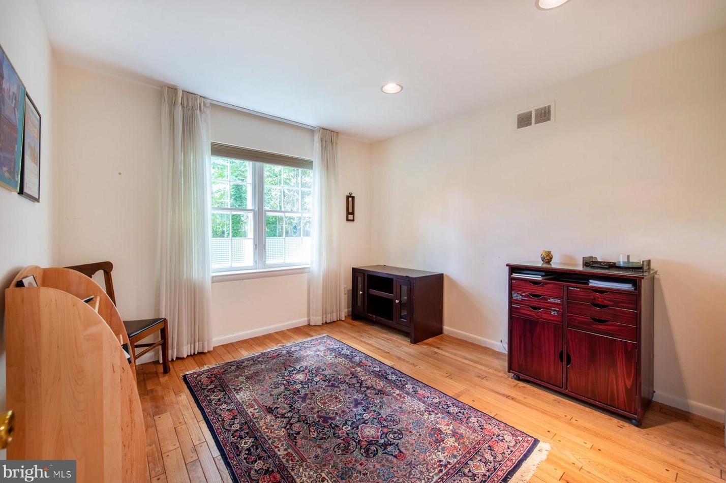 20 Frst Ln, Swarthmore PA 19081-1203 exterior