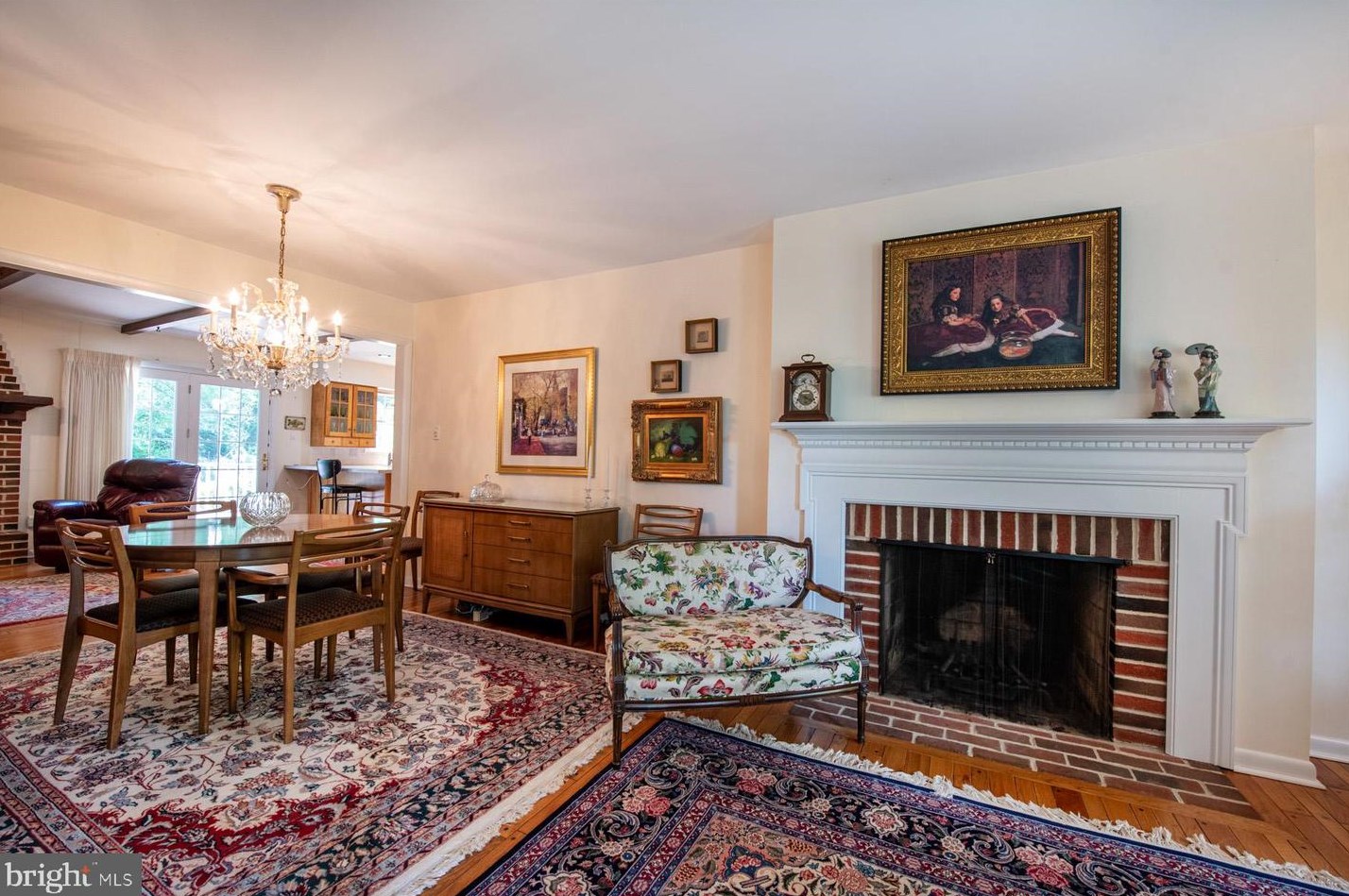 20 Frst Ln, Swarthmore PA 19081-1203 exterior