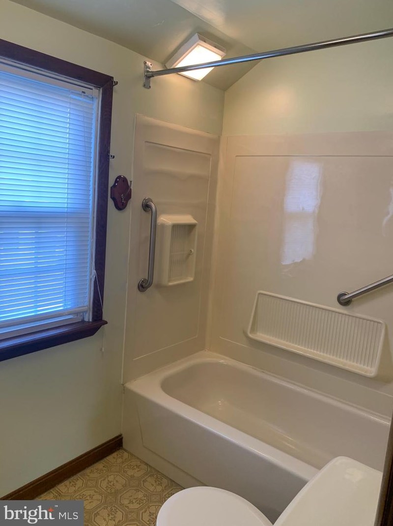 650 Amosland Rd, Rutledge PA  19070-1304 exterior