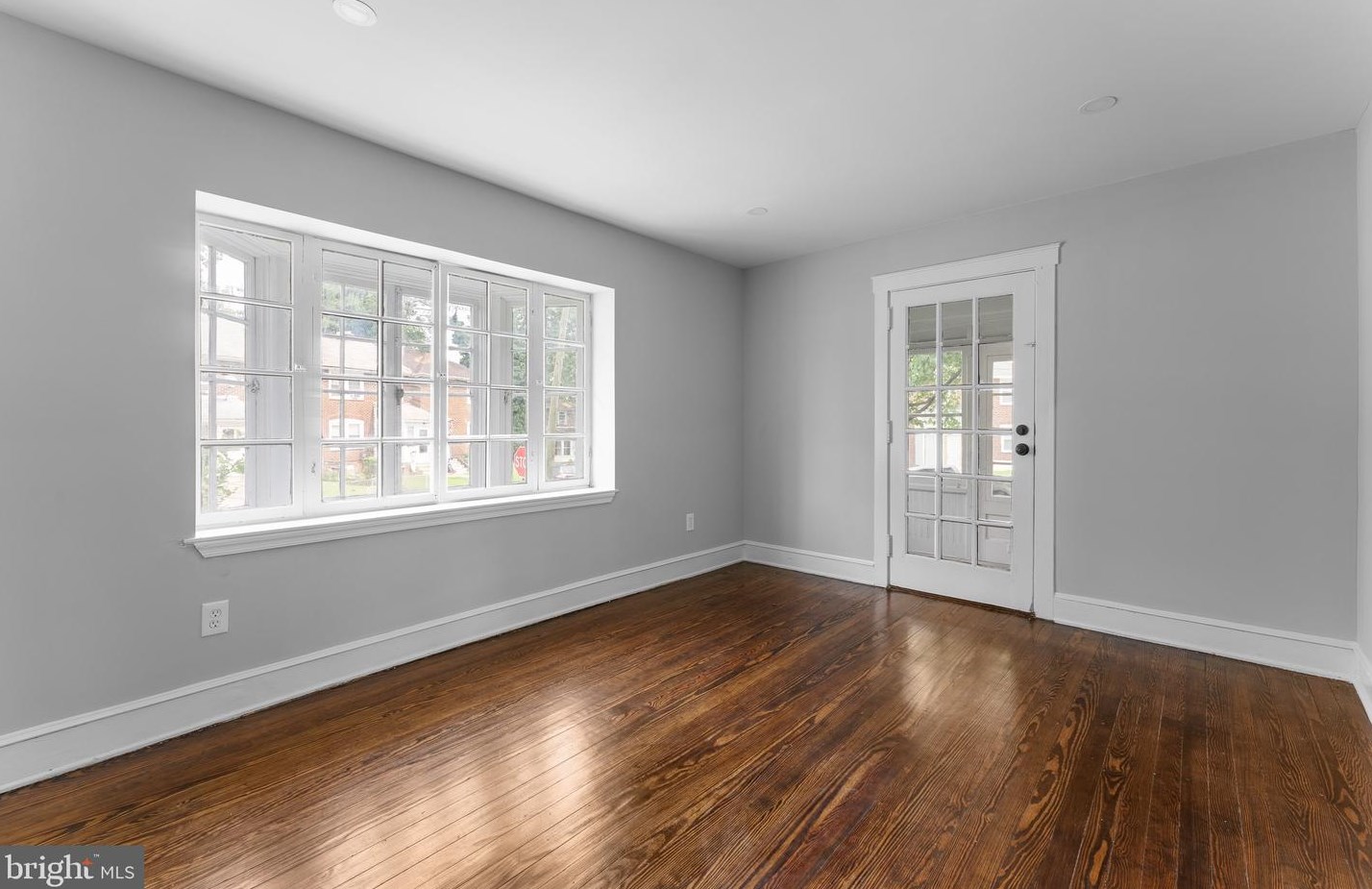 924 Macadam St, Chester PA 19013-5814 exterior