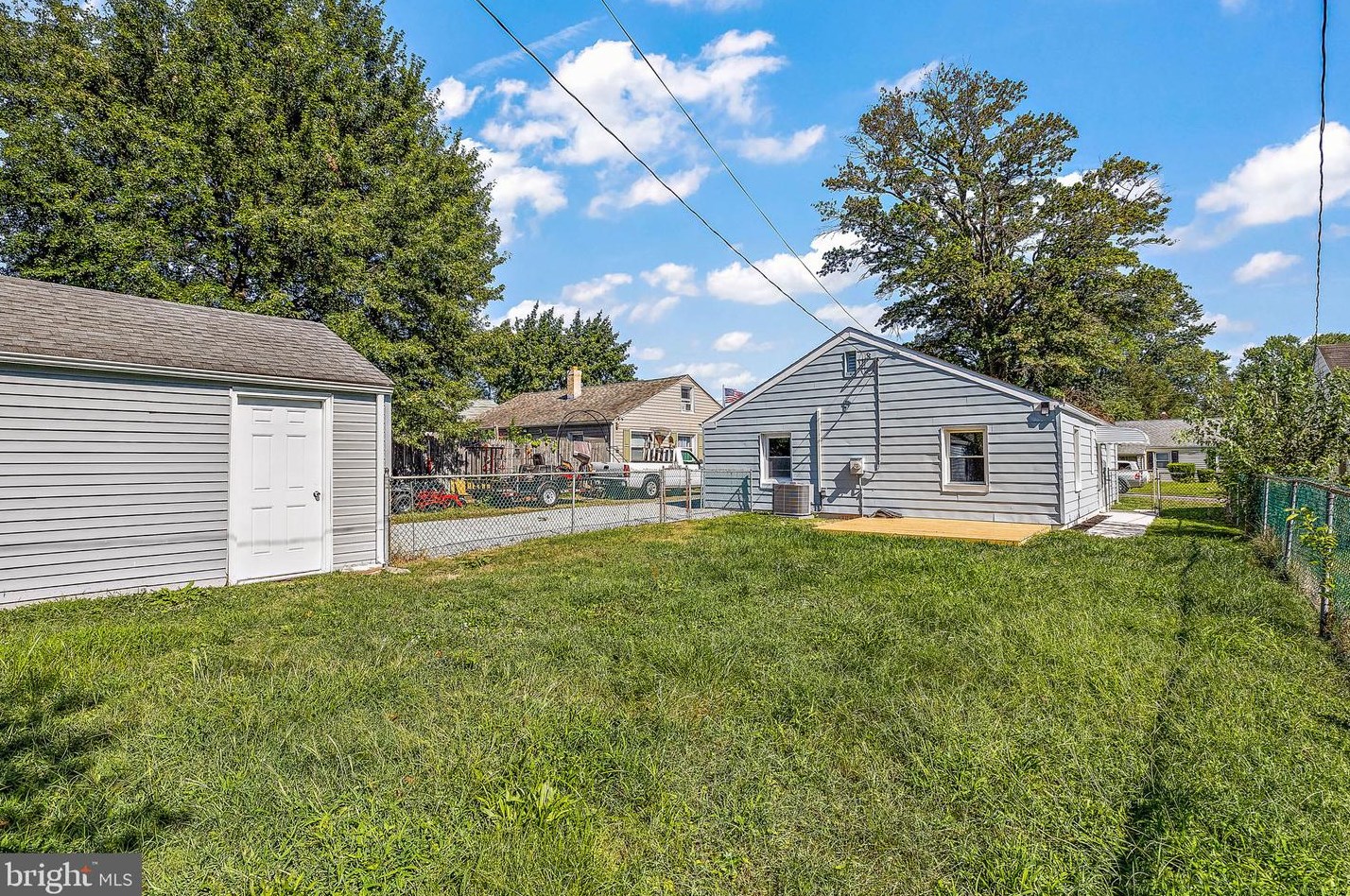 86 Florence Ave, Chester PA 19014-2127 exterior