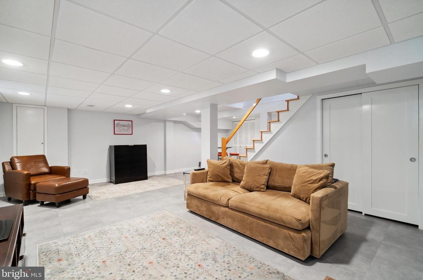 702 Powder Ml Ln, Penn Wynne PA 19096-4036 exterior