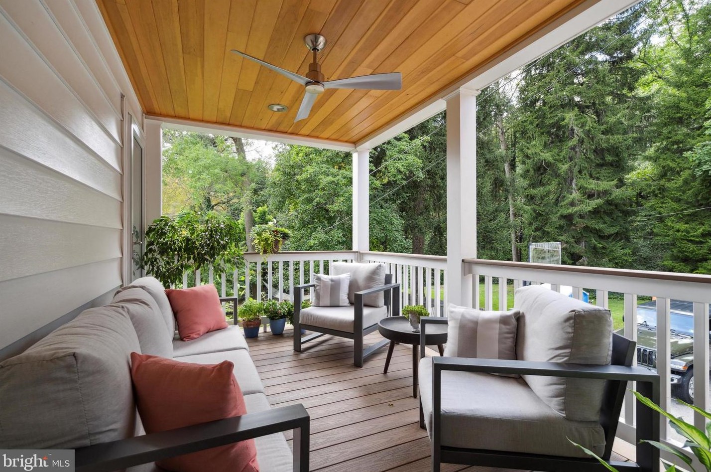 702 Powder Ml Ln, Penn Wynne PA 19096-4036 exterior