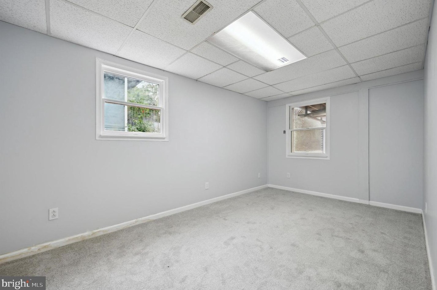 142 Haverford Rd, Folsom PA  19033-3019 exterior