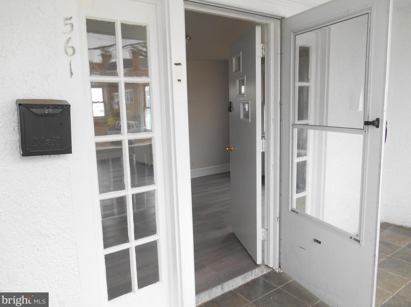 561 Littlecroft Rd, Upper Darby PA 19082-5226 exterior