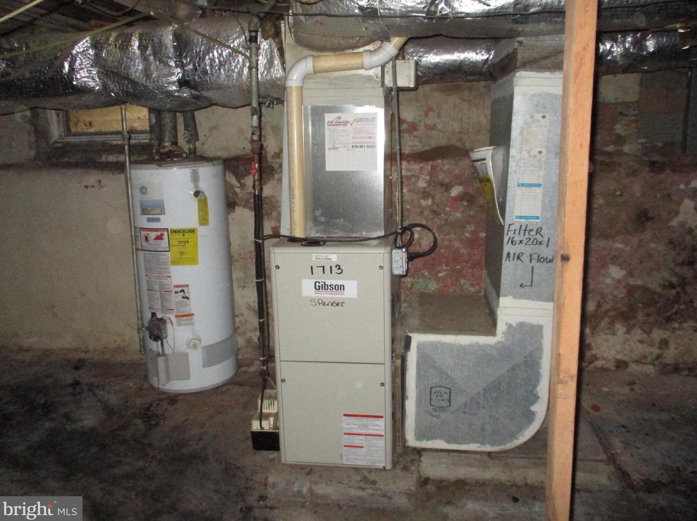 1144 Walnut St, Chester PA 19013-6135 exterior