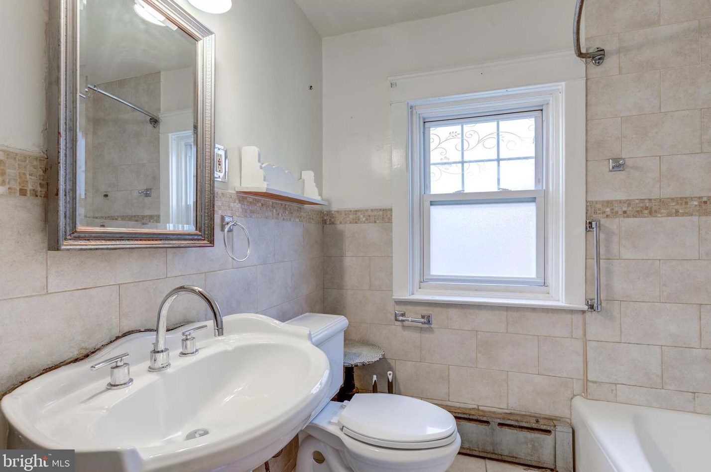 248 Mowry St, Chester PA 19013-5021 exterior