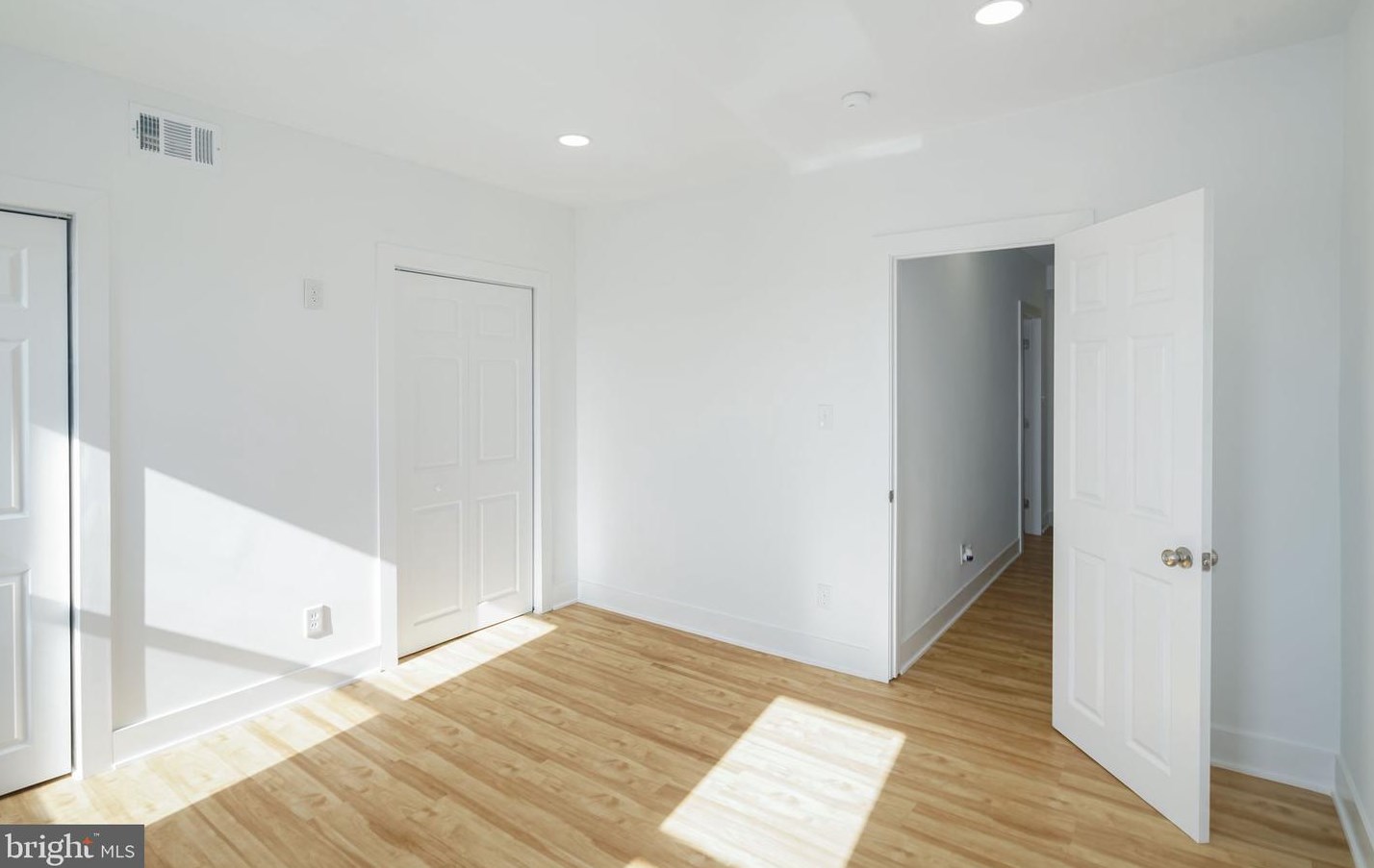 2530 6th St, Chester PA  19013-2104 exterior