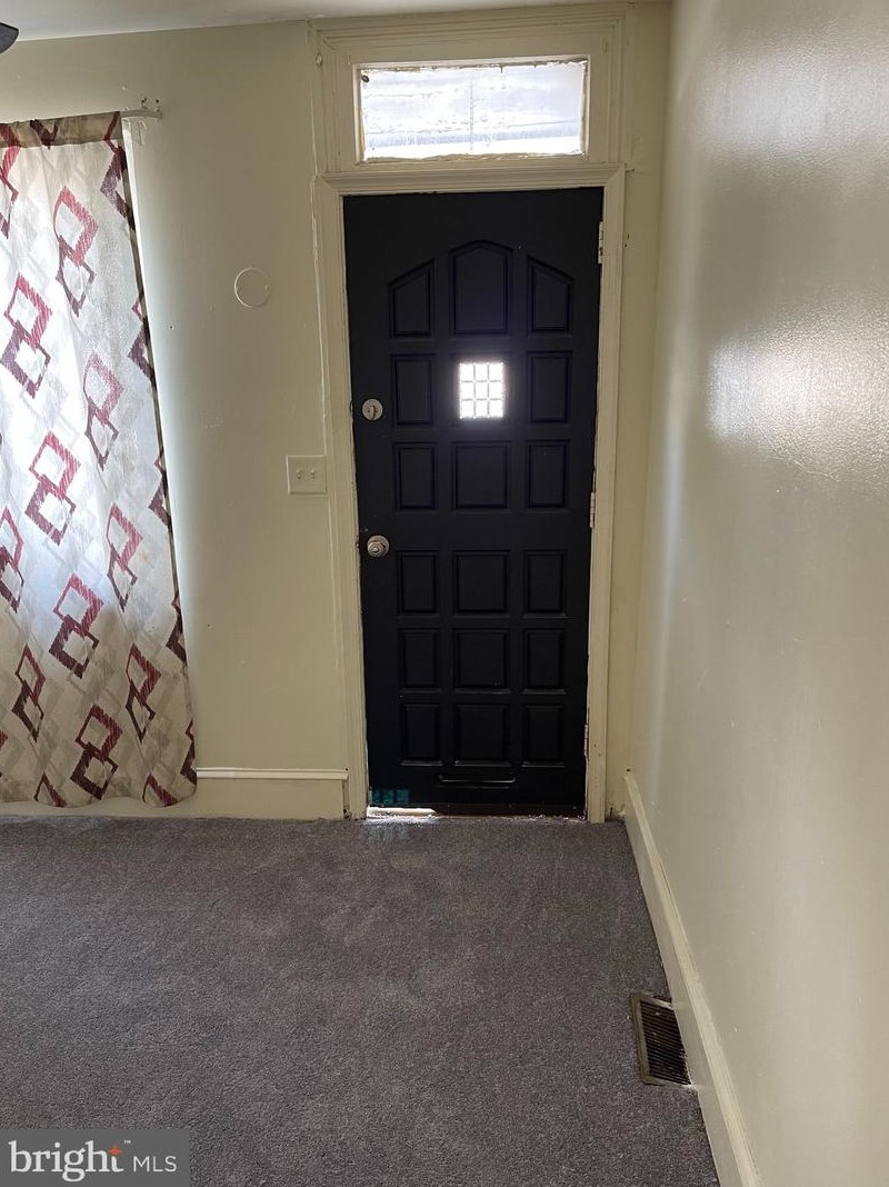 1003 8th St, Chester PA  19013-3503 exterior