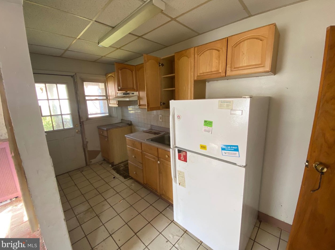 14 College Ave, Upper Darby PA  19082-1605 exterior