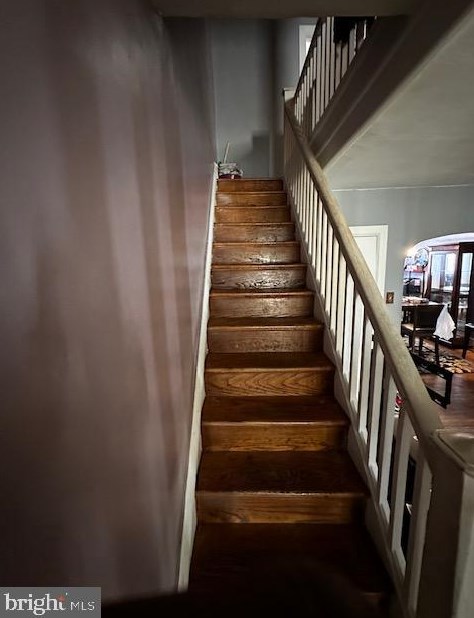 208 Wright Ave, Darby PA  19023-2327 exterior