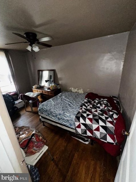 208 Wright Ave, Darby PA  19023-2327 exterior