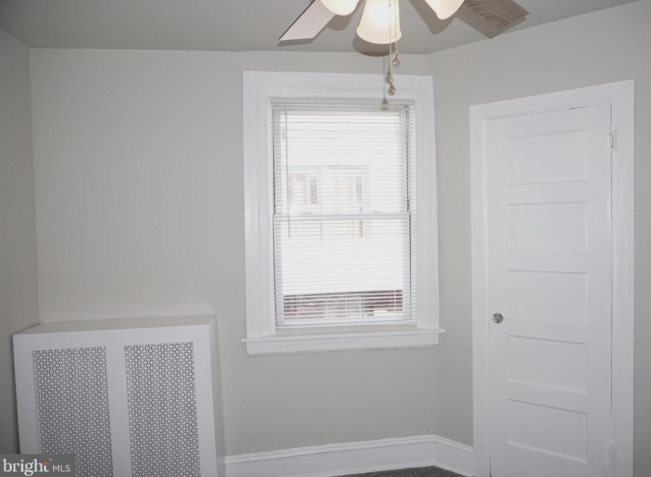 347 Avon Rd, Upper Darby PA  19082-3809 exterior