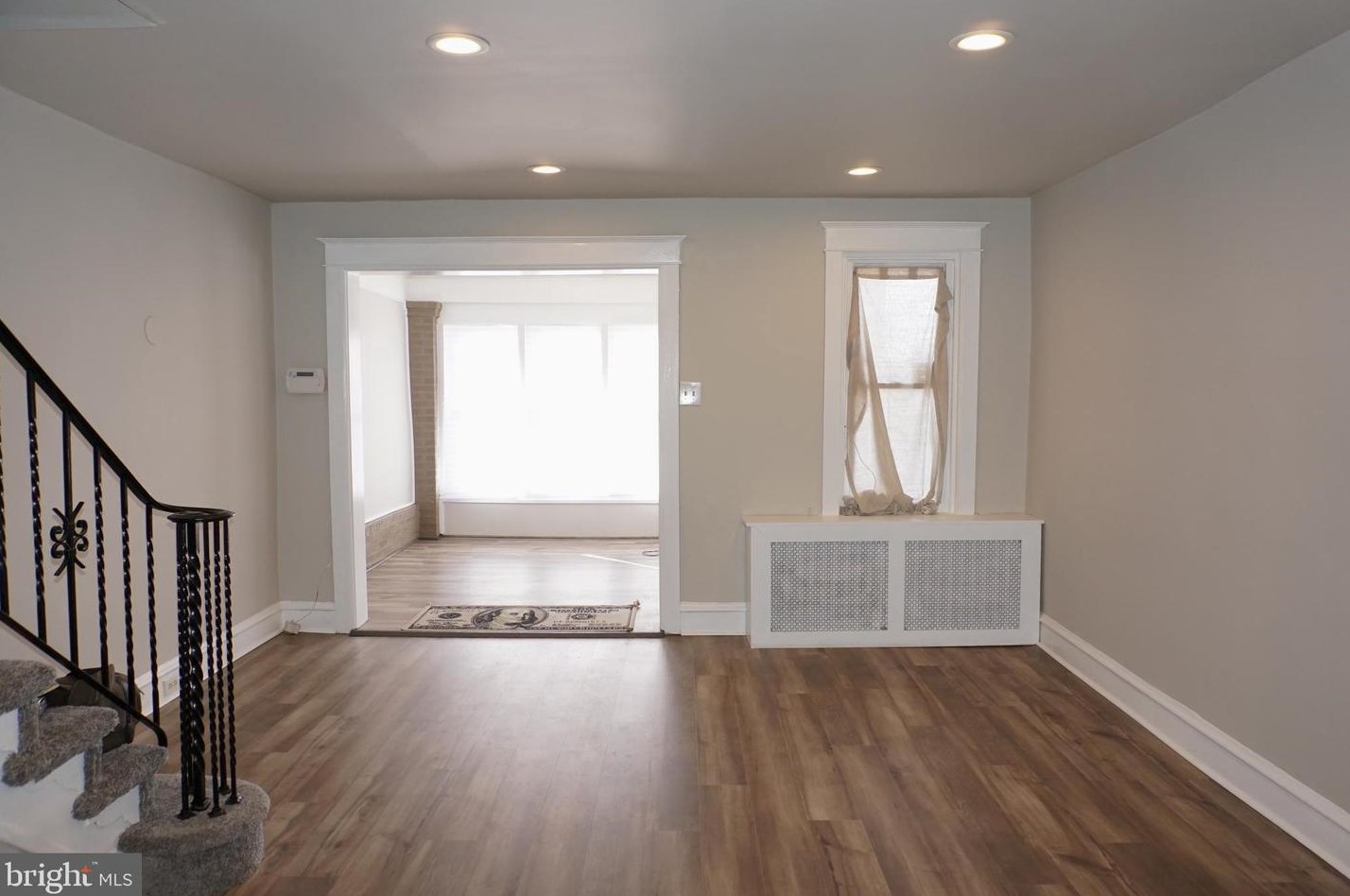 347 Avon Rd, Upper Darby PA  19082-3809 exterior