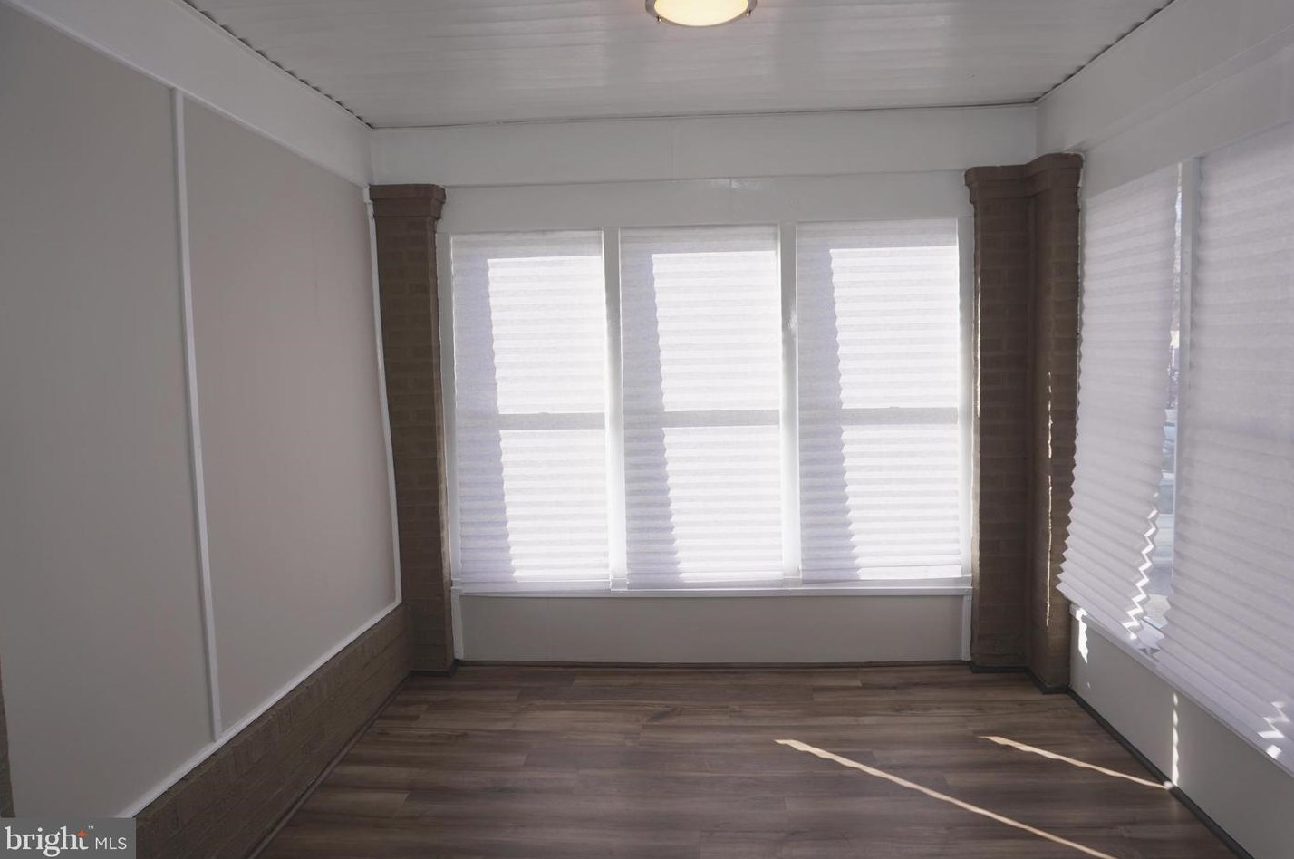 347 Avon Rd, Upper Darby PA  19082-3809 exterior