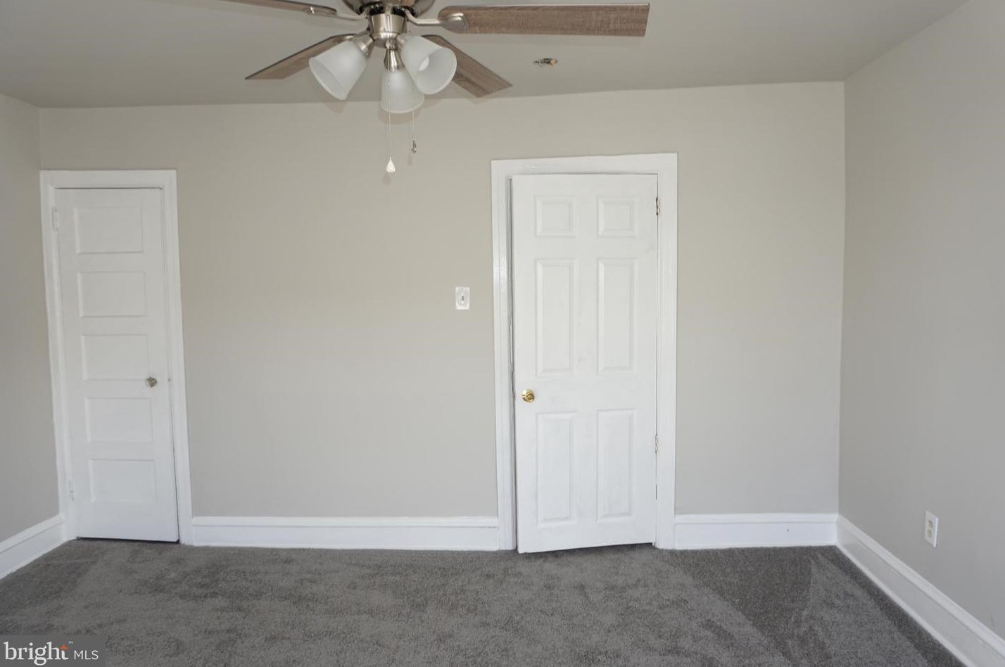 347 Avon Rd, Upper Darby PA  19082-3809 exterior