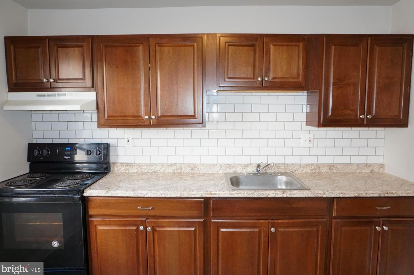 347 Avon Rd, Upper Darby PA  19082-3809 exterior