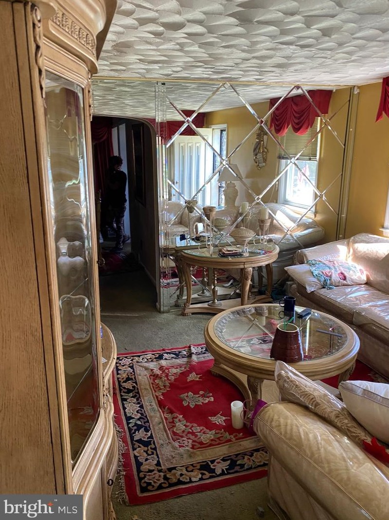 1301 Kerlin St, Chester PA 19013-3924 exterior