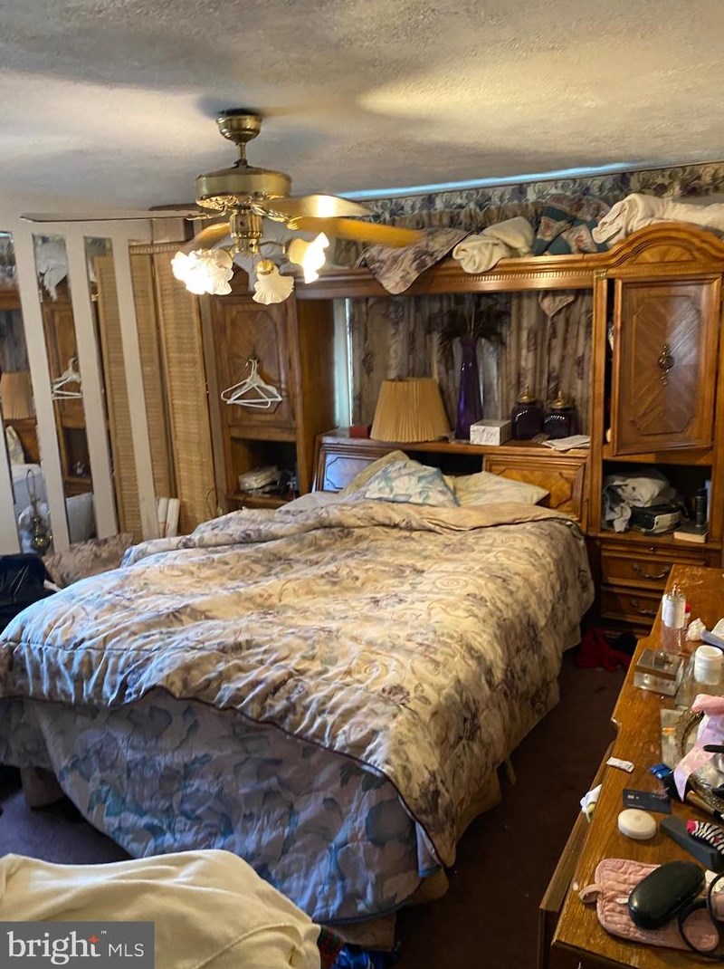 1301 Kerlin St, Chester PA 19013-3924 exterior