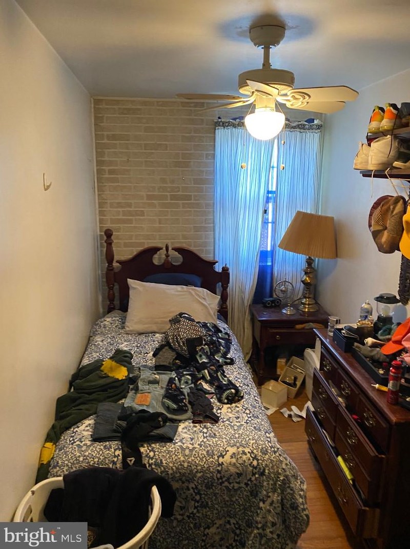 1301 Kerlin St, Chester PA 19013-3924 exterior