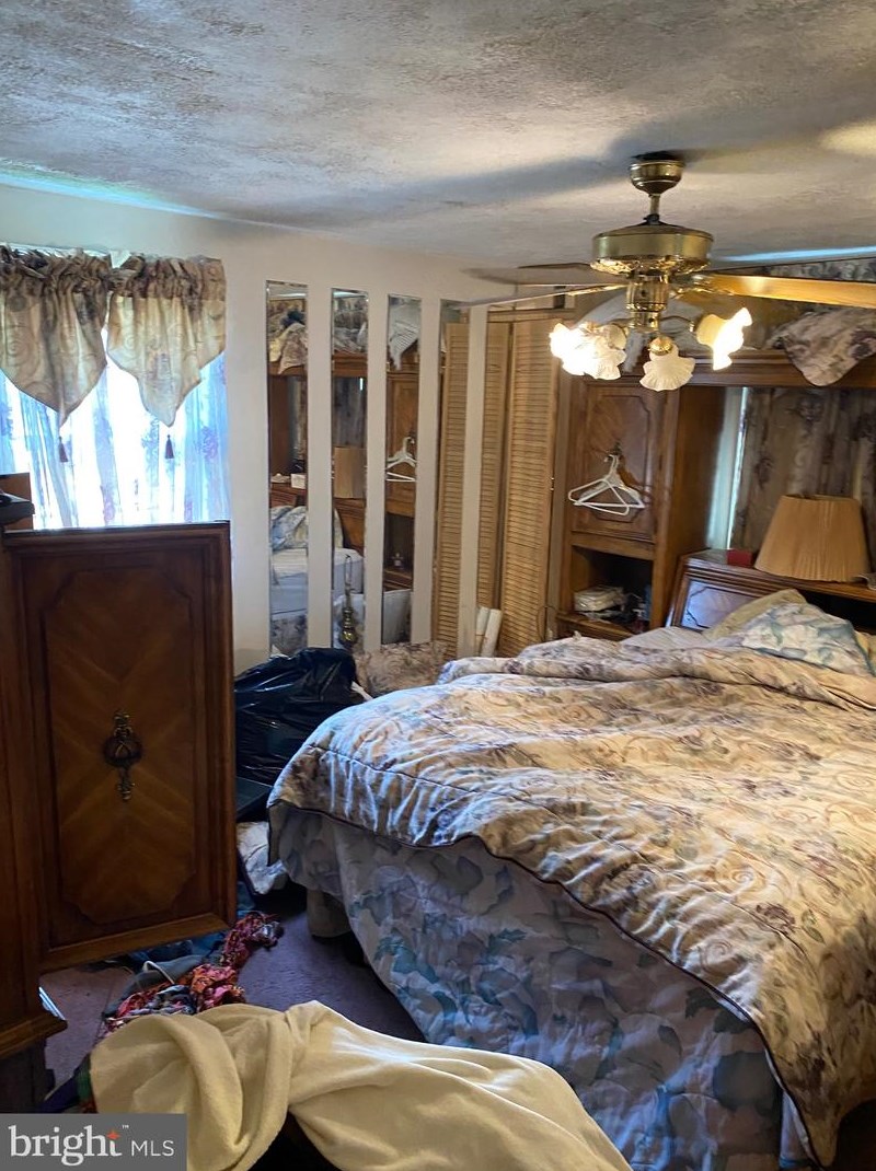 1301 Kerlin St, Chester PA 19013-3924 exterior