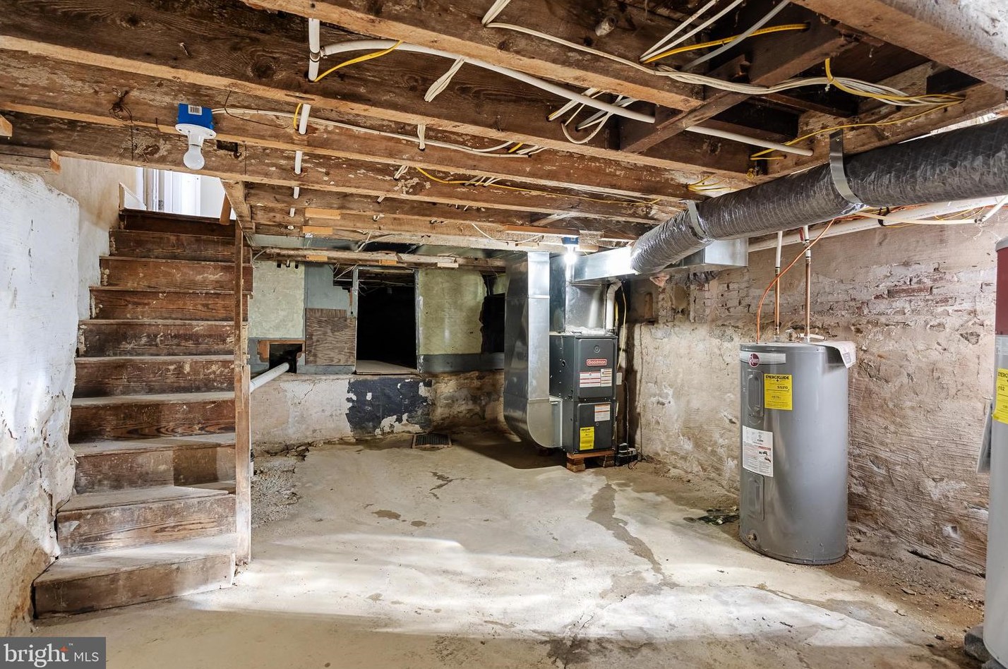 1123 Potter St, Chester PA  19013-6126 exterior