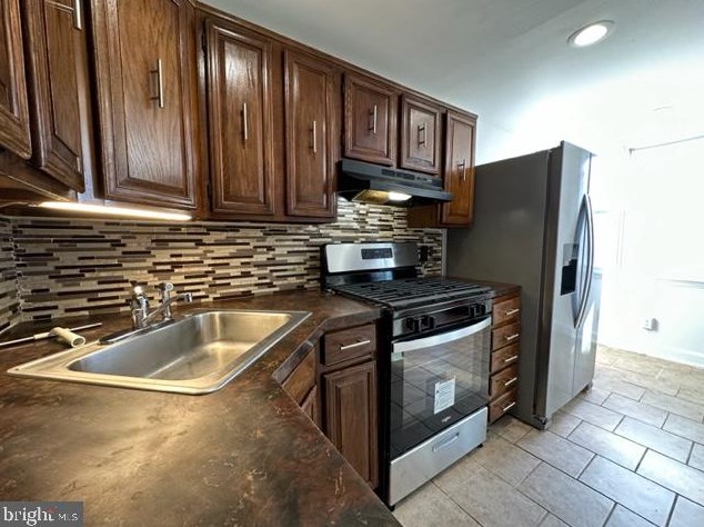 420 Pine St, Manor PA  19036-1010 exterior