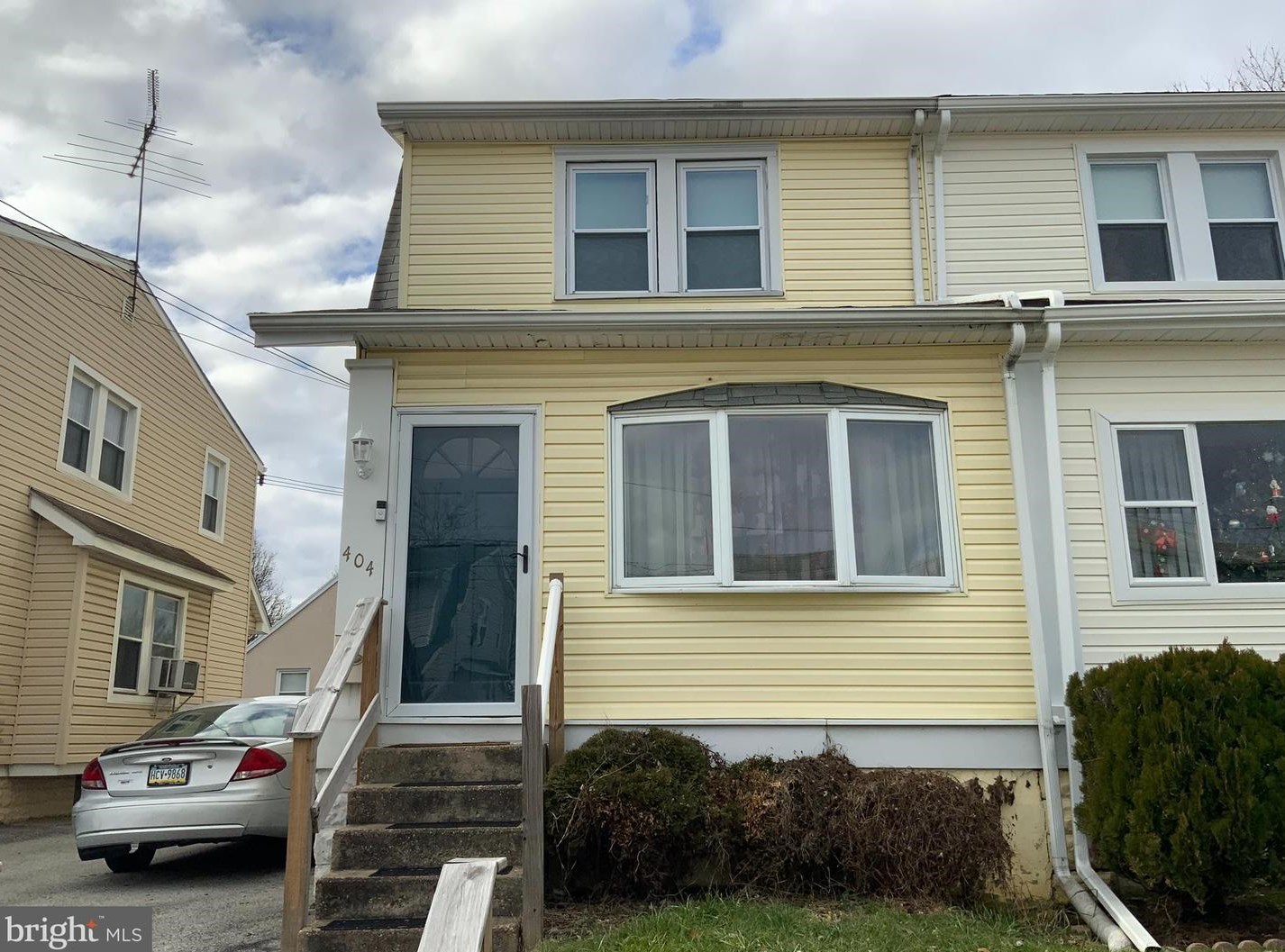 404 Custer Ave, Manor PA  19036-1731 exterior