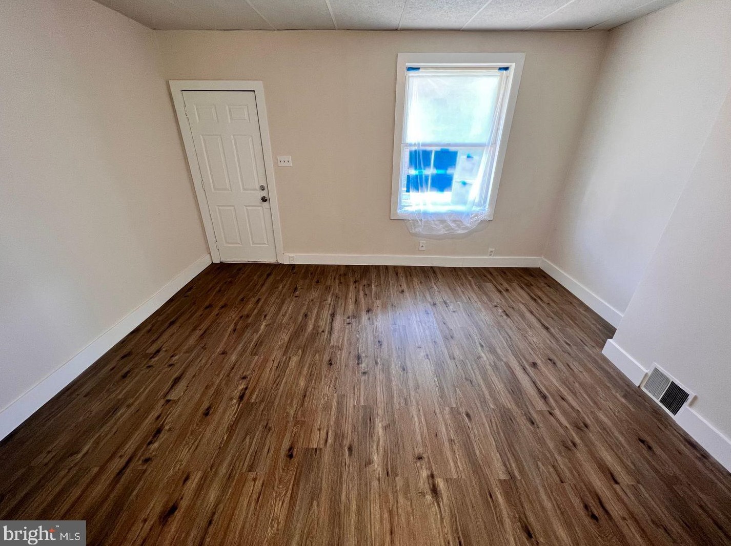 306 3rd St, Darby PA  19023-2806 exterior