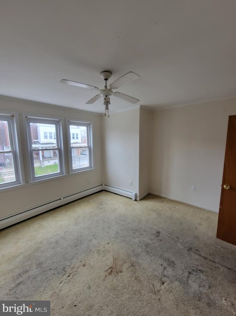 321 Greenway Ave, Darby PA  19023-2618 exterior