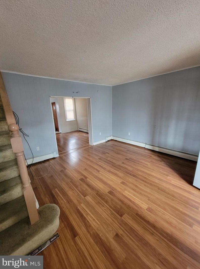 321 Greenway Ave, Darby PA  19023-2618 exterior